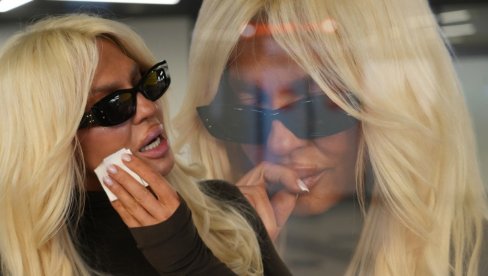 Бори се с тим цео живот: Јелена Карлеуша открила од чега болује - Најмлађи сам дијагностикован случај у Србији