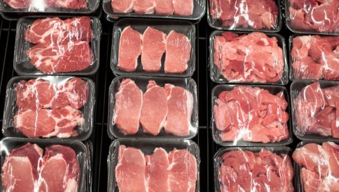 KUGA BUKTI, A CENA MESA TINJA: Traje bitka protiv opasne zaraze svinja