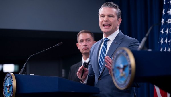 Хегсет поручио Ирану: Одустаните од нуклеарног наоружања или гледајте како вам се држава урушава