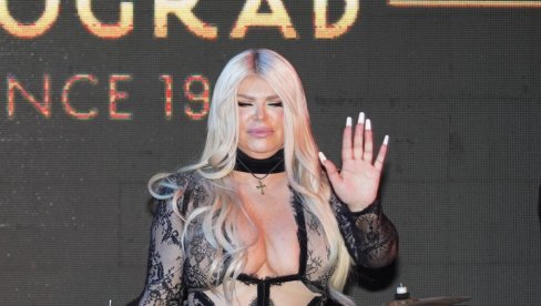 Novi po**o skandal, snimak kruži mrežama: Otkriveno ko je misteriozni mlađi dečko Dare Bubamare