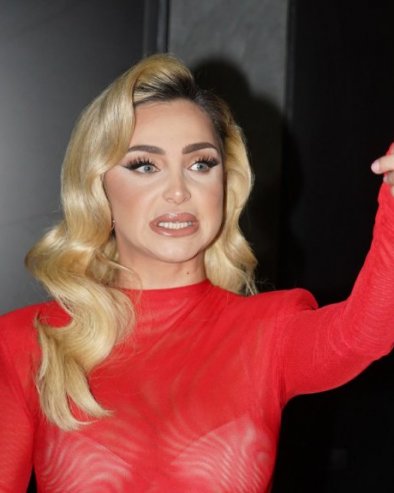 Пас скочио на Мају Беровић: Напао је на снимању спота - глумио код ње и пре 9 година (Видео)