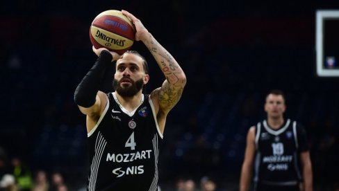 PUČE BOMBA! Dvejn Vašington potpisao za novi klub
