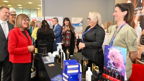 Кључни економски ресурс: Маја Гојковић отворила Међународни самит женског предузетништва у Новом Саду