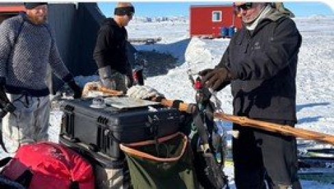 Дански краљ прешао Гренланд у псећим санкама: Да ли је то порука Трампу?