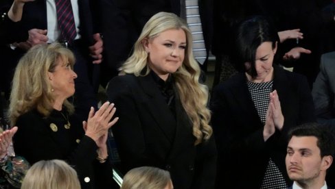 Samo želim da idem kući Udovica Čarlija Kirka takođe bila prisutna tokom napada na Trampa