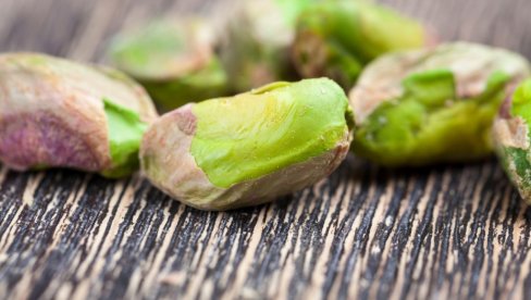 Рат ударио на слаткише: Нема пистаћа за Дубаи чоколаде, шта ће бити са сладоледима?