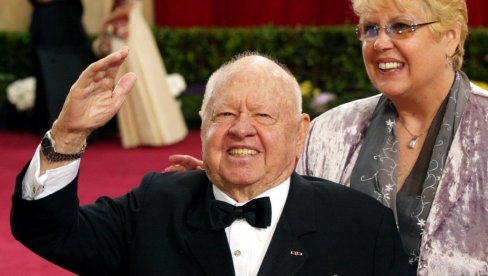 Imao je osam žena i čopor dece, važio za velikog zavodnika: Holivudskoj legendi je jedan Srbin oteo ženu? (foto)