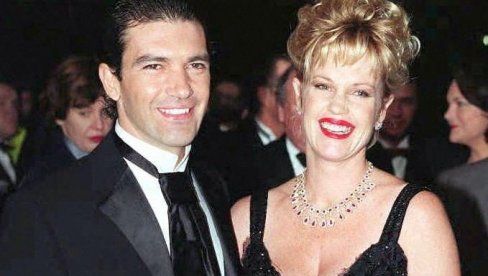 Папараци усликали Антонија Бандераса и Мелани Грифит заједно 12 година после развода: Након турбуленција поново - пријатељи (фото)