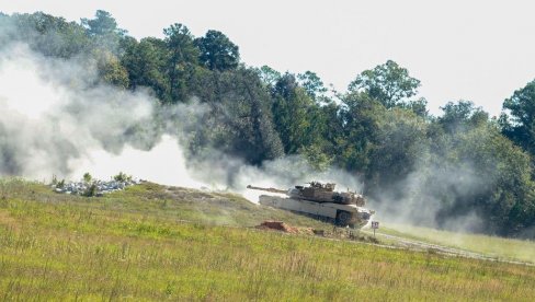 Poniženje za američki i nemački oklop: Sada i Severna Koreja javno prikazuje tekove abrams M1A1 i leopard 2