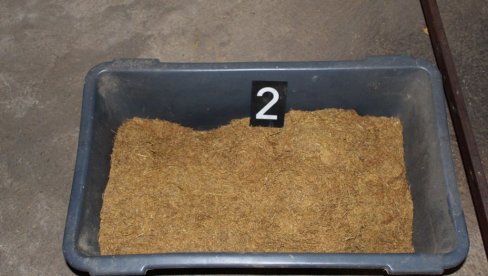 AKCIJA POLICIJE U SMEDEREVU, ZAPLENJENA ROBA ULIČNIH PRODAVACA: Oduzeto 26 kilograma duvana i šest hiljada cigareta