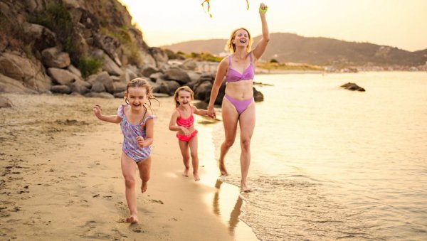 Ако планирате да се ове године купате у Грчкој, спремите се за санкције: Уводи се забрана на 251 плажи!