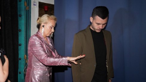 Lepa Brena otkirla: Viktor i ja više nemamo odnos majka i sin