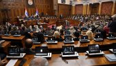 BRNABIĆ SAZVALA SEDNICU: Skupštine Srbije o izmena izbornih zakona 12. maja