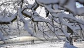 ПОСЛЕ ТОПЛОТНОГ ТАЛАСА - СНЕГ! Невероватан временски обрт у овом делу Европе (ВИДЕО)