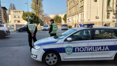 ZA MANJE OD 24 SATA TROJICA VOZAČA SANKCIONISANA ZBOG NASILNIČKE VOŽNJE: MUP kaže da je još njih 11 prekršajno kažnjeno u istom periodu