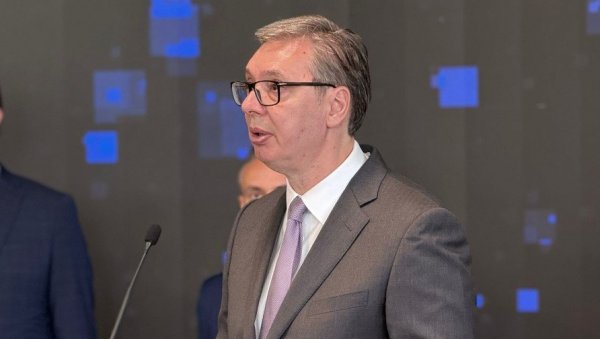 Вучић саопштио сјајне вести: Направићемо факултет за роботику и информационе технологије у Крагујевцу