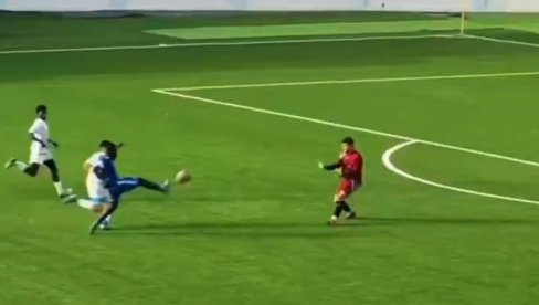 Цео свет гледа и смеје се: Фудбалер у трансу славио гол који уопште није постигнут (ВИДЕО)