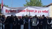 Vučiću, južni Banat je uz tebe: Veliki broj građana Pančeva okupio se da dočeka predsednika (FOTO)