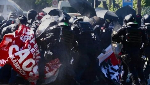 Krvavi Prvi maj u Evropi: Policija na demonstrante mecima, suzavacem, topovima i bombama