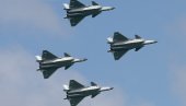 ПЕКИНГ ПОВОЛАЧИ ОПАСАН ПОТЕЗ! Моћни Ј-20 слетели близу границе — Индија у паници спрема милијарде за Су-57!
