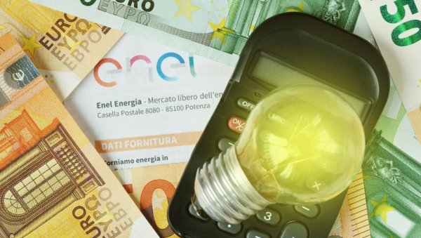 БРИСЕЛ ПОПУШТА ДО ЗИМЕ? Раст цена струје гура ЕУ ка дијалогу са Русијом најкасније ове зиме
