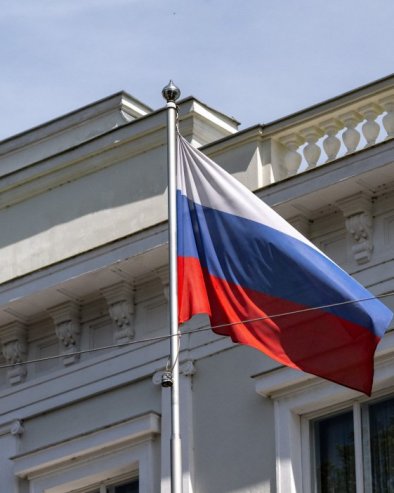 ЗЛОНАМЕРНИ БИ РЕКЛИ  - КАО ГЕСТАПО: Берлинска полиција забранила руске и совјетске симболе 8. и 9. марта