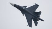 Руско ваздухопловство показало нову тактику и оружје: Су-34 удара са новим бомбама по положајима ВСУ (ВИДЕО)