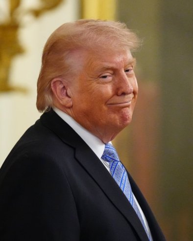 ОВЕ БУДАЛЕ... Трамп наставља да шокира изјавама