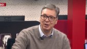 Иза налепнице Студенти побеђују не стоји ништа Вучић: Све је превара