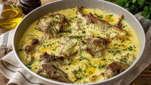 RECEPT KOJI OSVAJA: Jagnjetina u kremastom jogurt sosu
