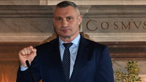 КРОШЕ ЗА ЗЕЛЕНСКОГ Кличко: Држава нас гурнула у ћошак - пере руке од Кијева