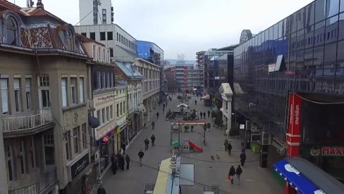 НИШ ОБЕЛЕЖИО 27 ГОДИНА ОД НАТО БОМБАРДОВАЊА: Парастос и венци за 16 страдалих цивила у центру града