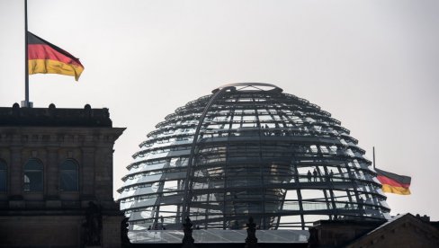 БЕРЛИН НЕГИРА ГЕНОЦИД Пољански: Немачка се претвара у нешто веома опасно по Русију