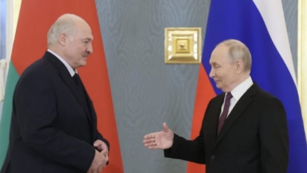 САВЕЗНИЧКИ ОДГОВОР ЗАПАДУ : Путин и Лукашенко уједињени против прекрајања историје