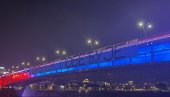 СРБИЈА ПОБЕЂУЈЕ: Величанствена сцена на Бранковом мосту (ВИДЕО)