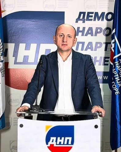 КНЕЖЕВИЋ ПОРУЧУЈЕ: ДНП води политику у складу са интересима грађана Црне Горе