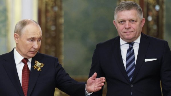 ФИЦО ПРЕНЕО ПУТИНУ ПОРУКУ ЗЕЛЕНСКОГ: Ево шта је одговорио руски лидер