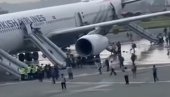 DRAMA NA AERODROMU: Zapalio se avion, putnici evakuisani (VIDEO)