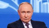 ПУТИНОВО ЗДРАВЉЕ ОПЕТ У ЦЕНТРУ ПАЖЊЕ! Појавиле се нове слике, на Западу се наслађују: Видно изморен, испијен и са натеченим образима