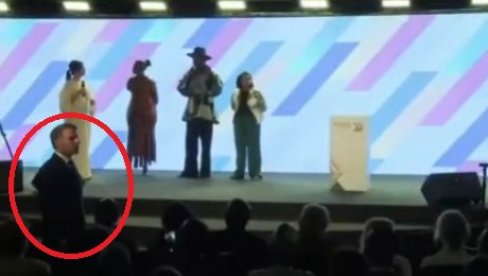 СКАНДАЛ: Макрон изгубио живце на самиту и почео да виче