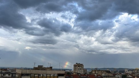 PLJUSKOVI I GRMLJAVINA JOŠ SU SA NAMA: Temperatura ide do 29 stepeni posle jutarnje kiše