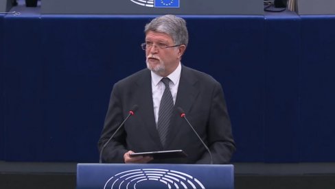 ДВОЛИЧНИ ПИЦУЛА: У Хрватској ћути, а Србију би да пали и руши! (ВИДЕО)