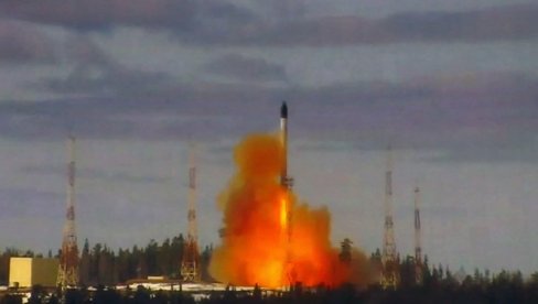 RUSKI VOJNI STRUČNJAK: Jedan udar orešnika i sarmata može da uništi čitav NATO u Evropi