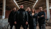 PAPIR IZDRŽI ONO ŠTO SUZA NE MOŽE: Pevač i frontmen poznatog benda ogolio dušu (FOTO)