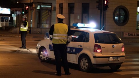 DVOSTRUKO UBISTVO I SAMOUBISTVO: Muškarac pucao u suprugu i taštu, pa ranio sebe