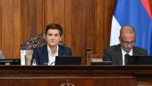 BRNABIĆ NIKAD JASNIJA: Od koga branimo Srbiju?! Pa, od vas, blokadera! (VIDEO)