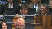 HIT SNIMAK! Brnabić: Muva je rekla ono što svi misle, ne vole ljude koji lažu decu… (VIDEO)