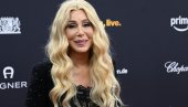 СИН ЈОЈ НИЈЕ РЕКАО ДА ИМА ЋЕРКУ, ЈЕДАН ПОЗИВ ЈЕ ШОКИРАО: Шер је сазнала да има унуку након 15 година! (ФОТО)