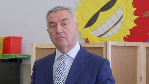 MILO KRIJE ARSENAL ASK: Bivši predsednik prekršio Zakon, nije prijavio 11 komada vatrenog oružja