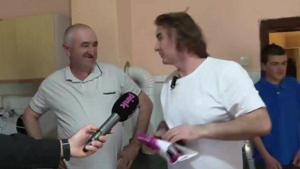 Жељко Митровић ХУМАНИМ ГЕСТОМ олакшао свакодневицу петочланој породици Тадић из Гуче која се суочила са ВЕЛИКОМ ТРАГЕДИЈОМ !